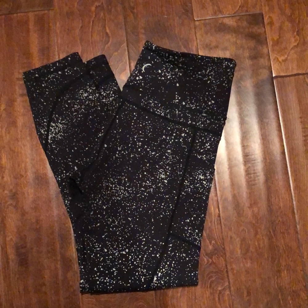 Zyia black reflective light n tights